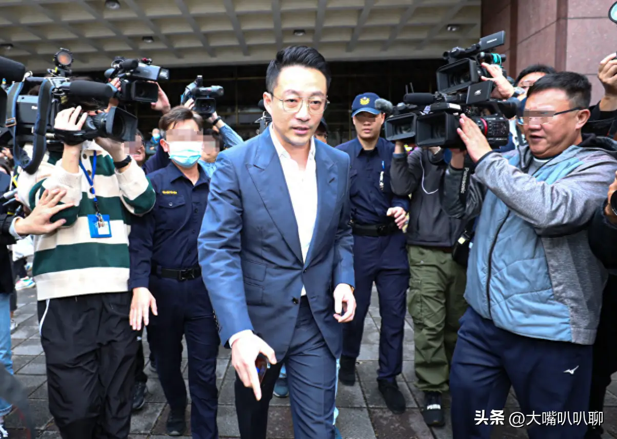 大S黑历史曝光_明星如何不被挖出小时候黑料呢,_大S澄清声明分析