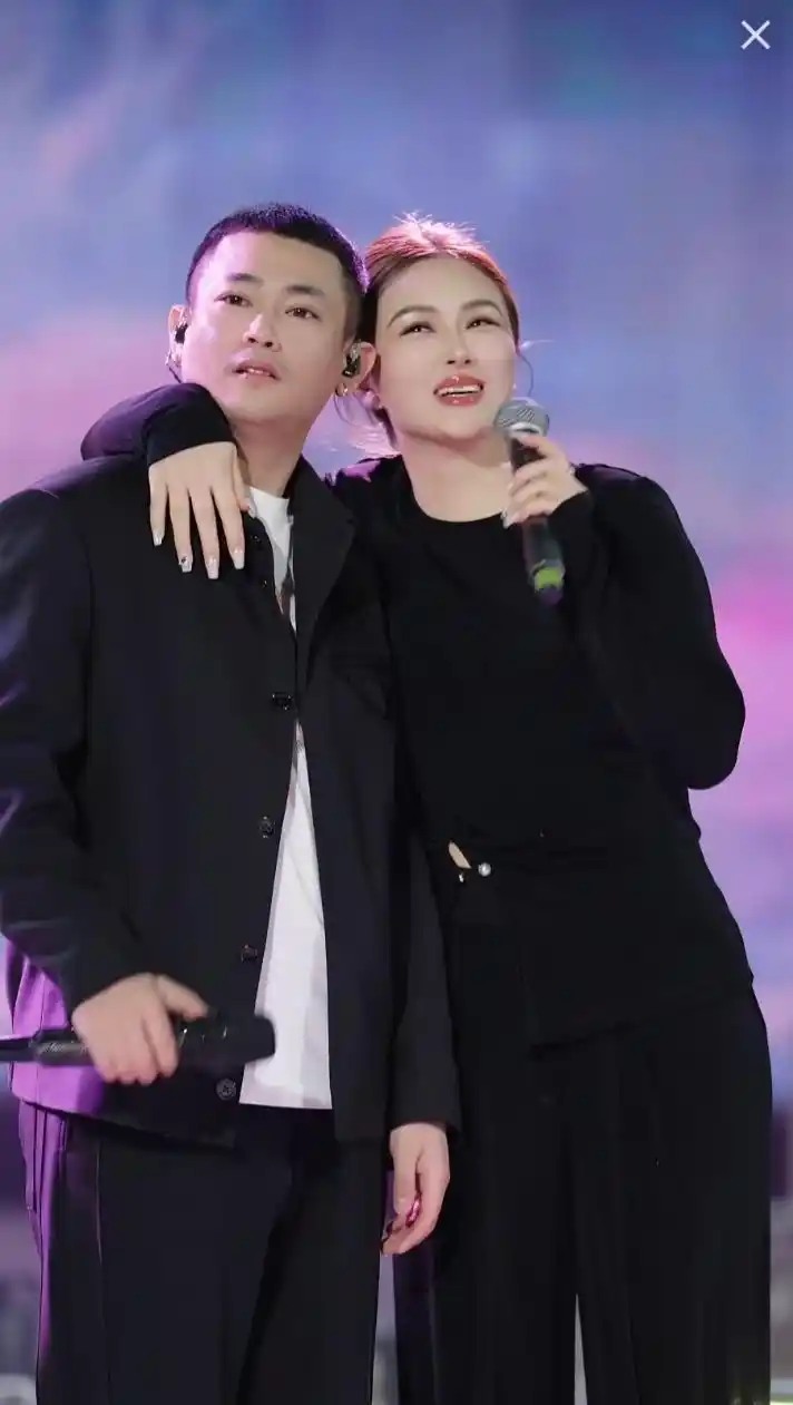 快手网红吴迪资产过十亿_快手网红吴迪最近八卦-_布加迪7800万豪车炫富事件